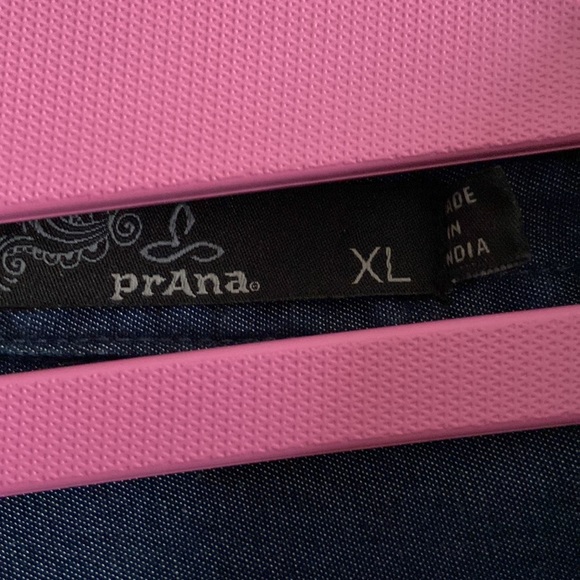 Prana Blue Updrift Denim Tencel Chambray XL pit to pit 23" back length 30" - Picture 2 of 6